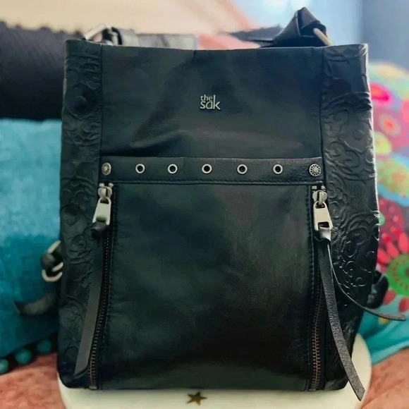 The Sak Runyon Black Leather
Shoulder Bag - Picture 2 of 12